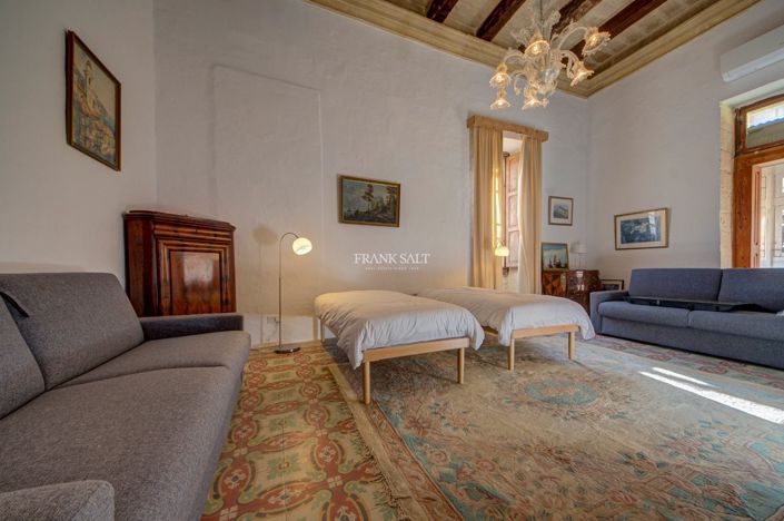 Image No.21-Propriété de 6 chambres à vendre à Senglea