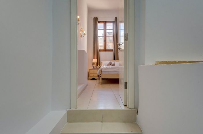 Image No.26-Propriété de 6 chambres à vendre à Senglea