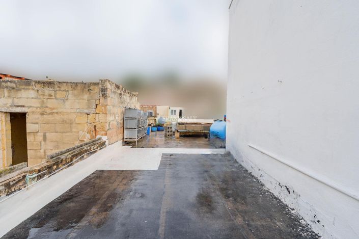 Image No.7-Propriété de 4 chambres à vendre à Kalkara