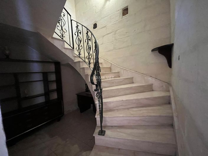 Image No.3-Propriété de 3 chambres à vendre à Hamrun
