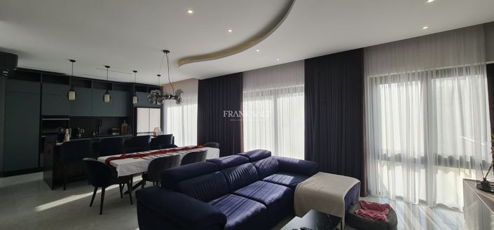 Image No.2-Propriété de 3 chambres à vendre à Mellieha