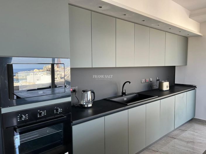 Image No.4-3 Bed Property for sale