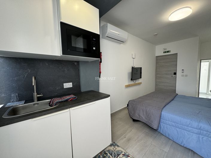 Image No.10-3 Bed Property for sale