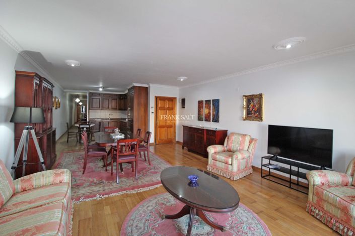 Image No.3-3 Bed Property for sale
