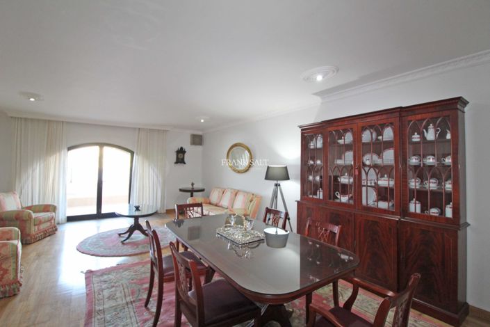 Image No.4-3 Bed Property for sale