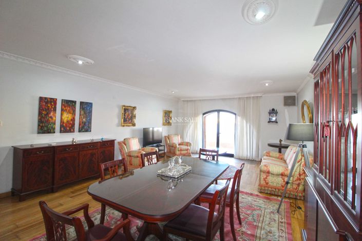 Image No.5-3 Bed Property for sale