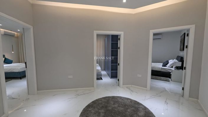 Image No.6-3 Bed Property for sale