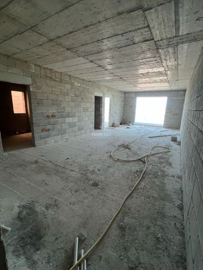 Image No.11-2 Bed Property for sale