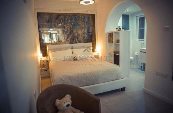Image No.13-1 Bed Property for sale