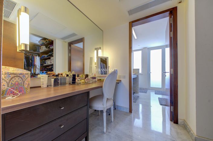 Image No.19-Propriété de 4 chambres à vendre à Swieqi