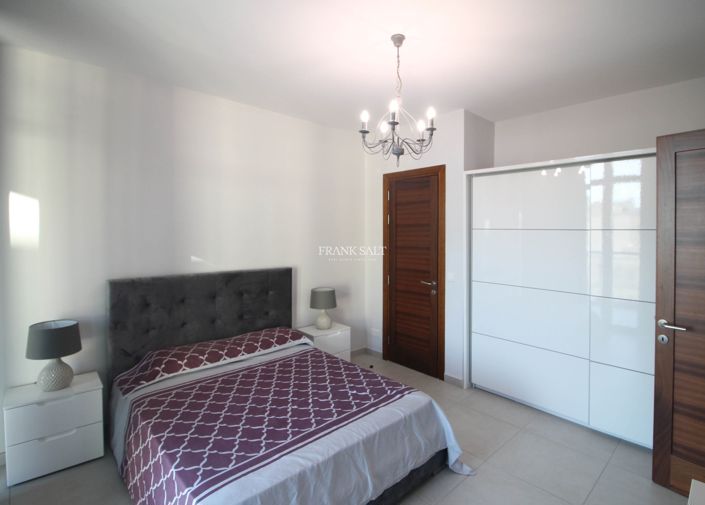 Image No.8-1 Bed Property for sale