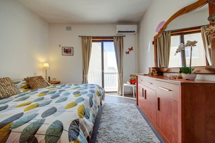 Image No.19-1 Bed Property for sale