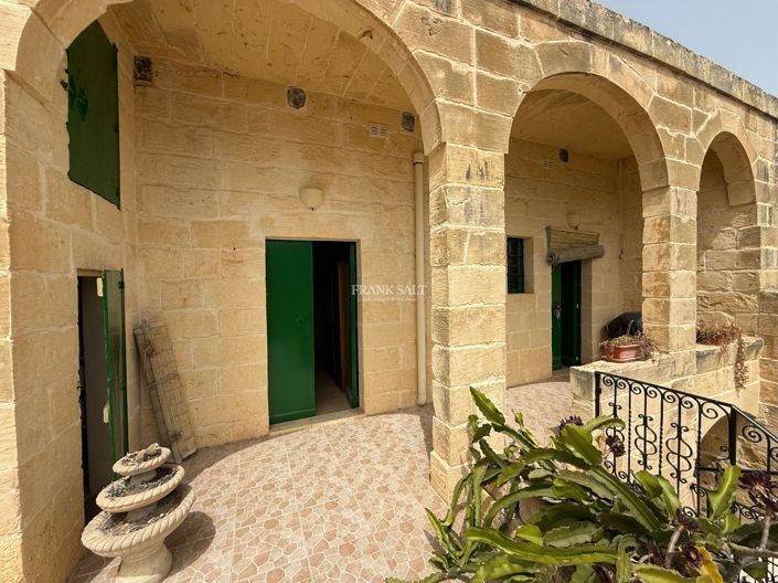 Image No.6-Propriété de 3 chambres à vendre à Xewkija