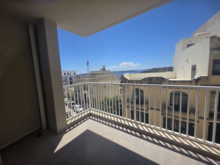 Image No.3-Propriété de 2 chambres à vendre à Ghajnsielem