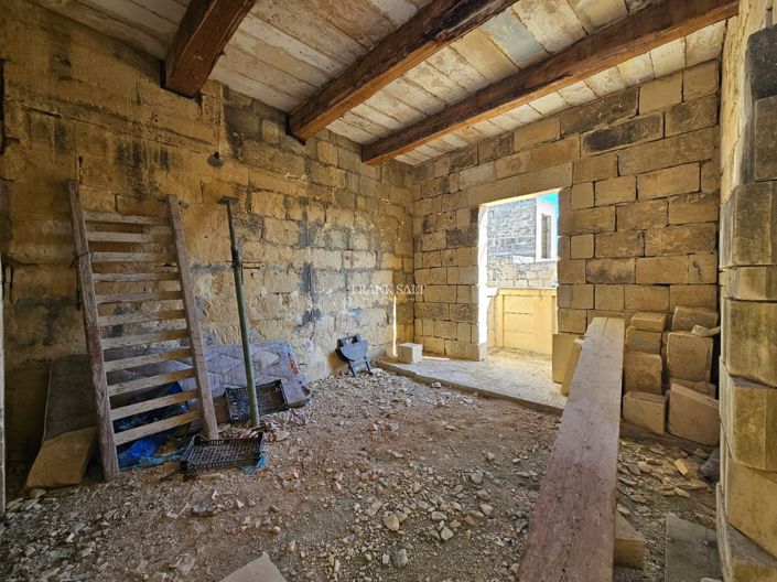 Image No.6-Propriété de 7 chambres à vendre à Gozo