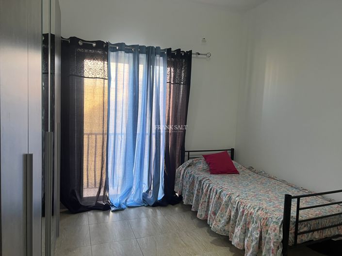 Image No.5-Propriété de 3 chambres à vendre à Zabbar