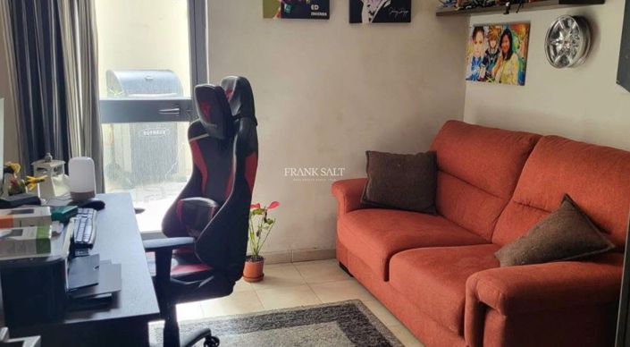 Image No.6-3 Bed Property for sale