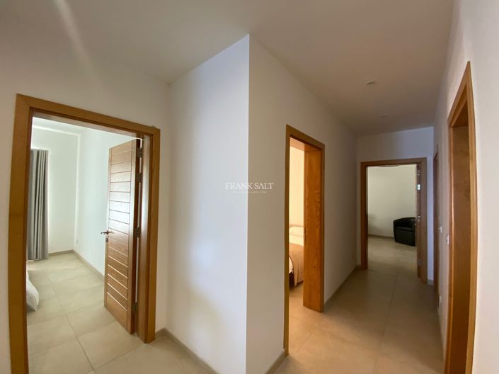 Image No.7-3 Bed Property for sale
