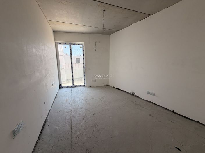 Image No.8-1 Bed Property for sale