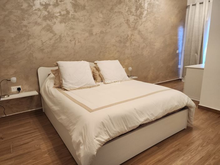 Image No.6-2 Bed Property for sale