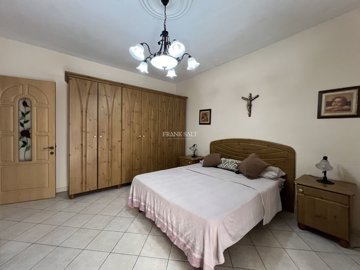 75d05b35-f635-4591-ab99-b6dec1c0d90a