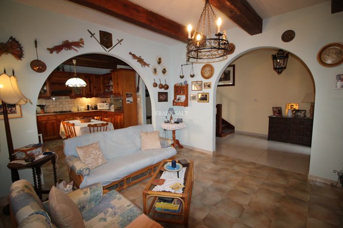 Image No.4-3 Bed Property for sale