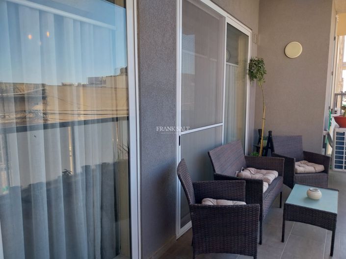 Image No.2-3 Bed Property for sale