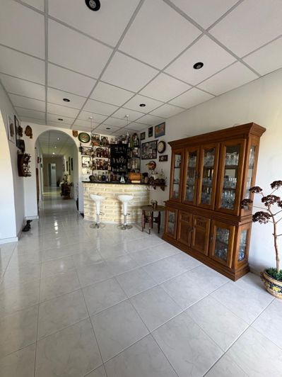 Image No.10-3 Bed Property for sale
