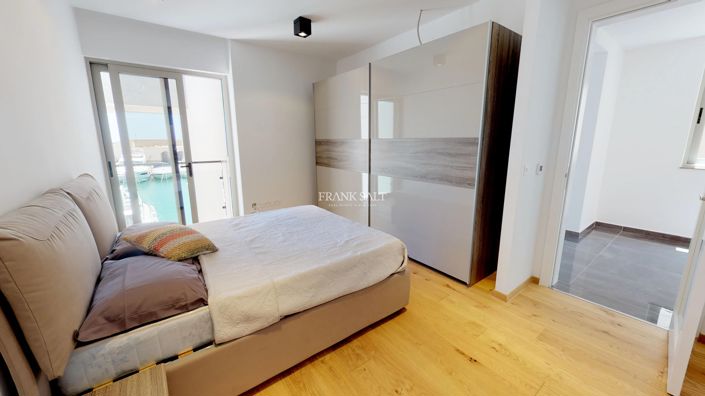 Image No.13-2 Bed Property for sale