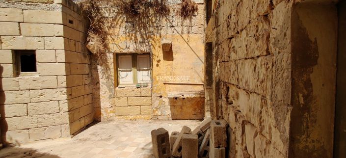 Image No.4-3 Bed Property for sale