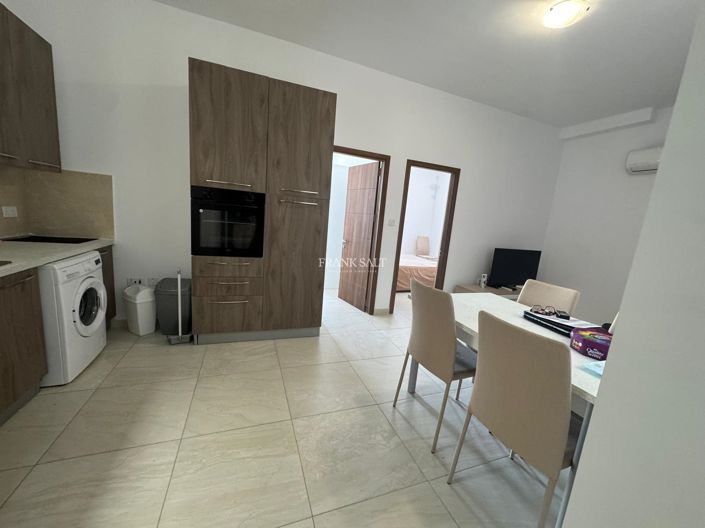 Image No.2-1 Bed Property for sale