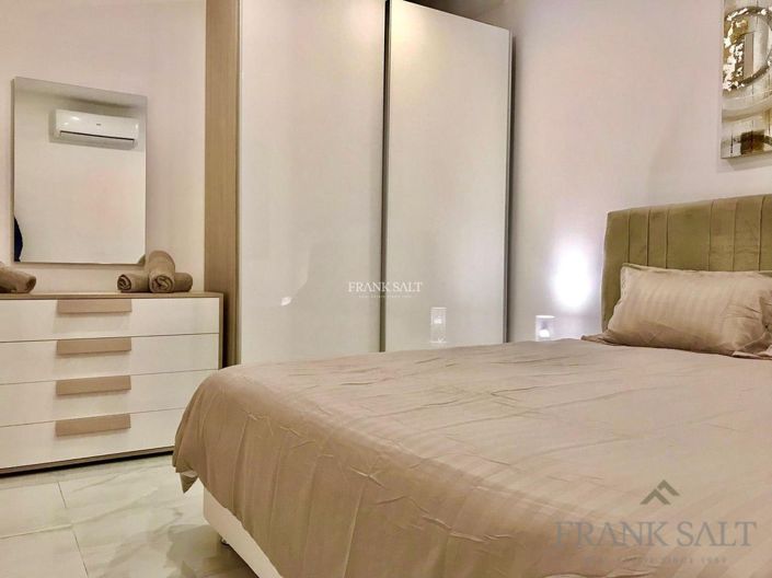 Image No.15-3 Bed Property for sale