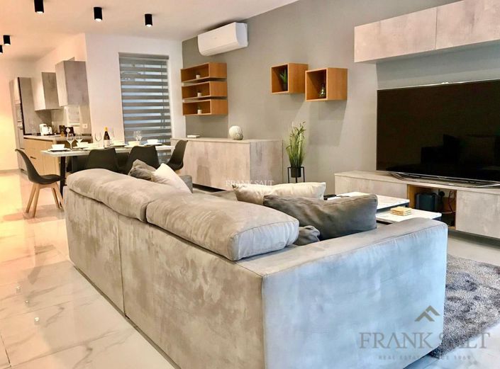 Image No.3-Propriété de 3 chambres à vendre à Swieqi