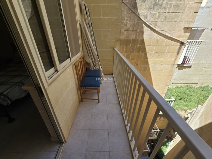 Image No.14-2 Bed Property for sale