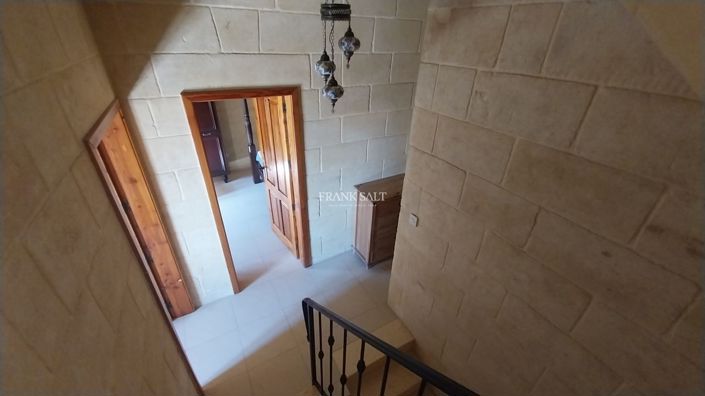 Image No.11-3 Bed Property for sale