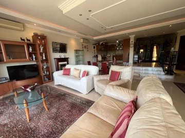 1 - Sliema, Property