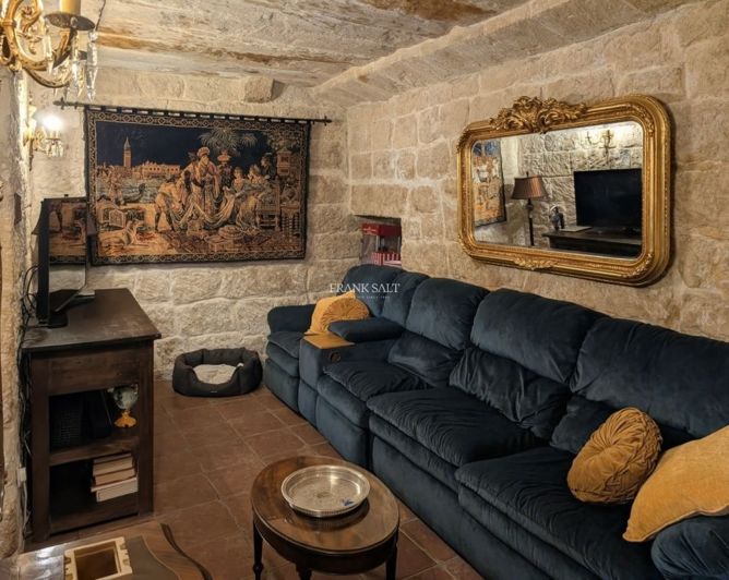 Image No.2-2 Bed Property for sale