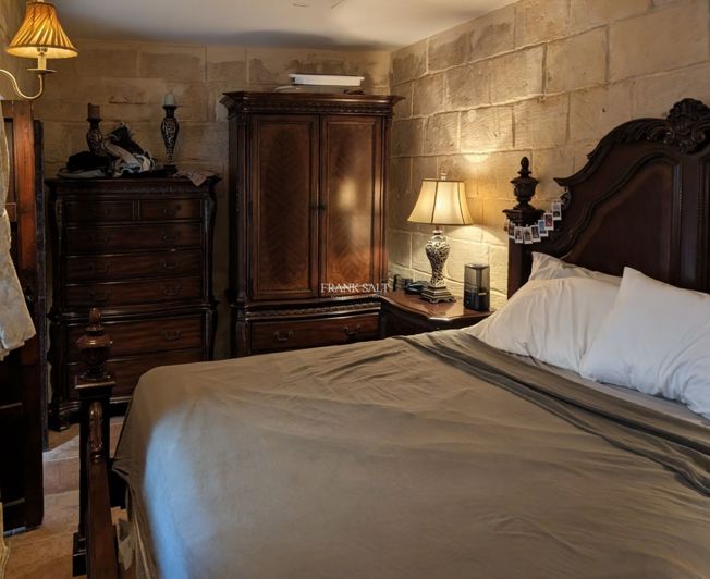 Image No.7-2 Bed Property for sale