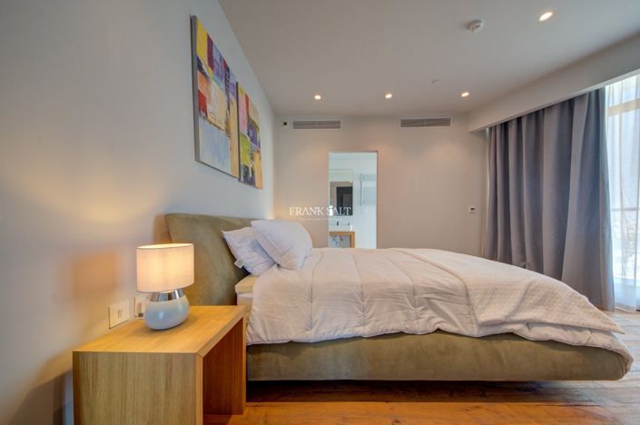 Image No.15-3 Bed Property for sale