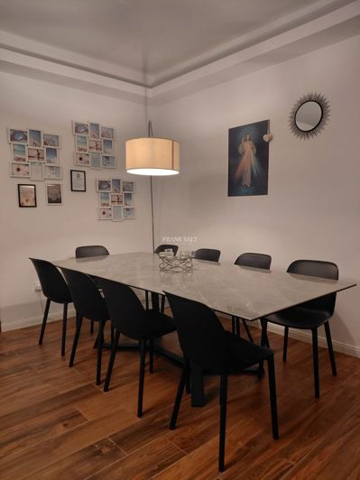Image No.3-Propriété de 5 chambres à vendre à Naxxar