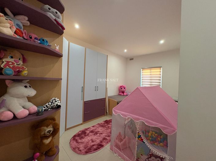 Image No.11-Propriété de 3 chambres à vendre à Birkirkara