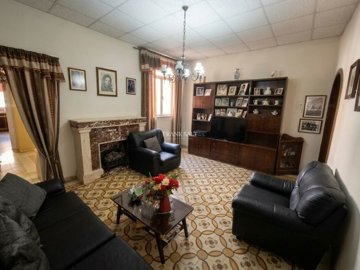 1 - Tarxien, Propriété