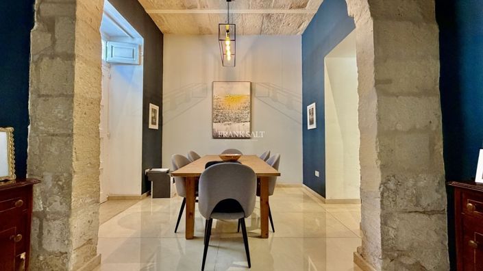 Image No.4-3 Bed Property for sale