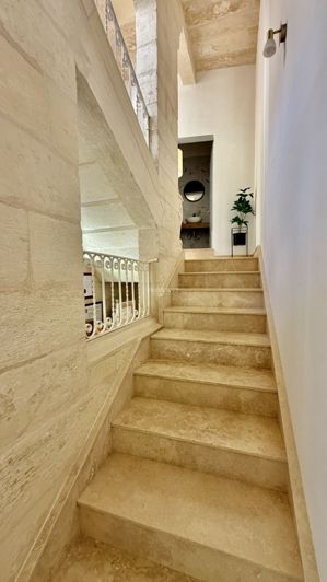 Image No.5-3 Bed Property for sale
