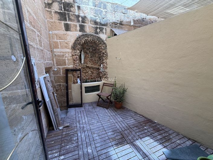 Image No.11-Propriété de 5 chambres à vendre à Zejtun