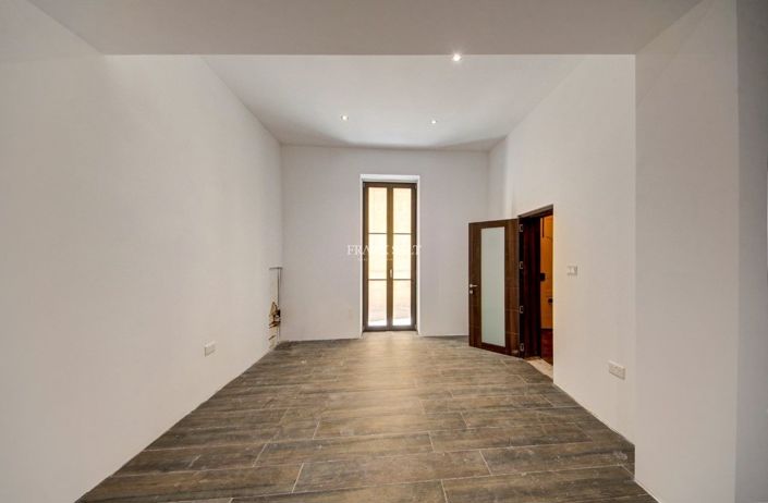 Image No.24-Propriété de 5 chambres à vendre