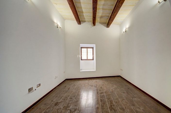 Image No.27-Propriété de 5 chambres à vendre