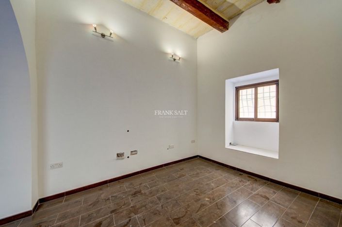 Image No.28-Propriété de 5 chambres à vendre