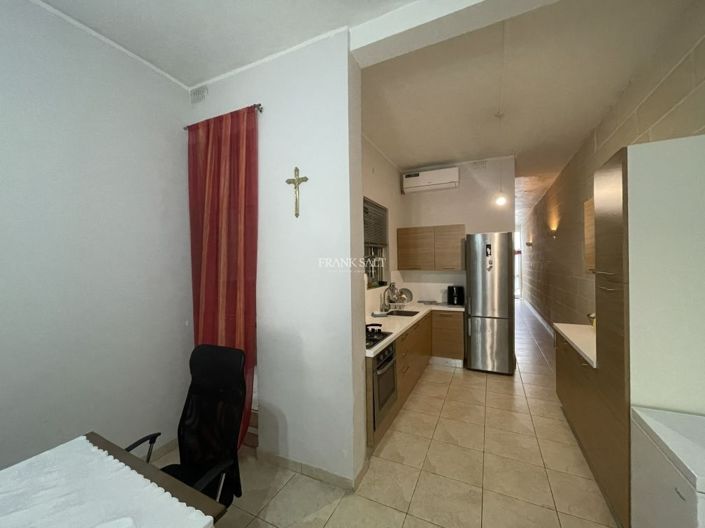 Image No.2-2 Bed Property for sale