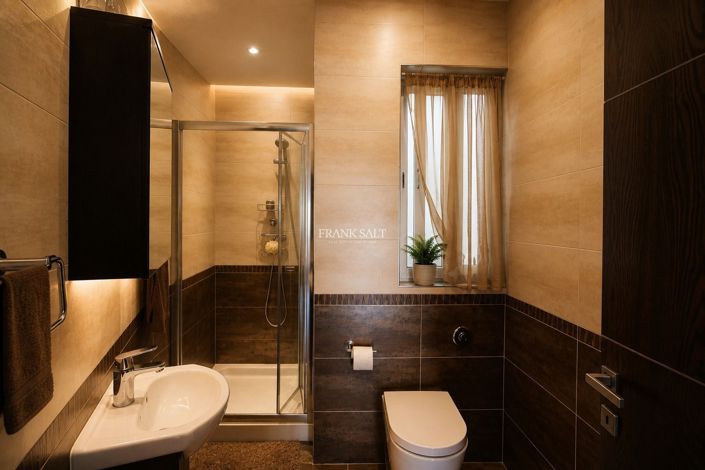 Image No.7-Propriété de 3 chambres à vendre à Birkirkara